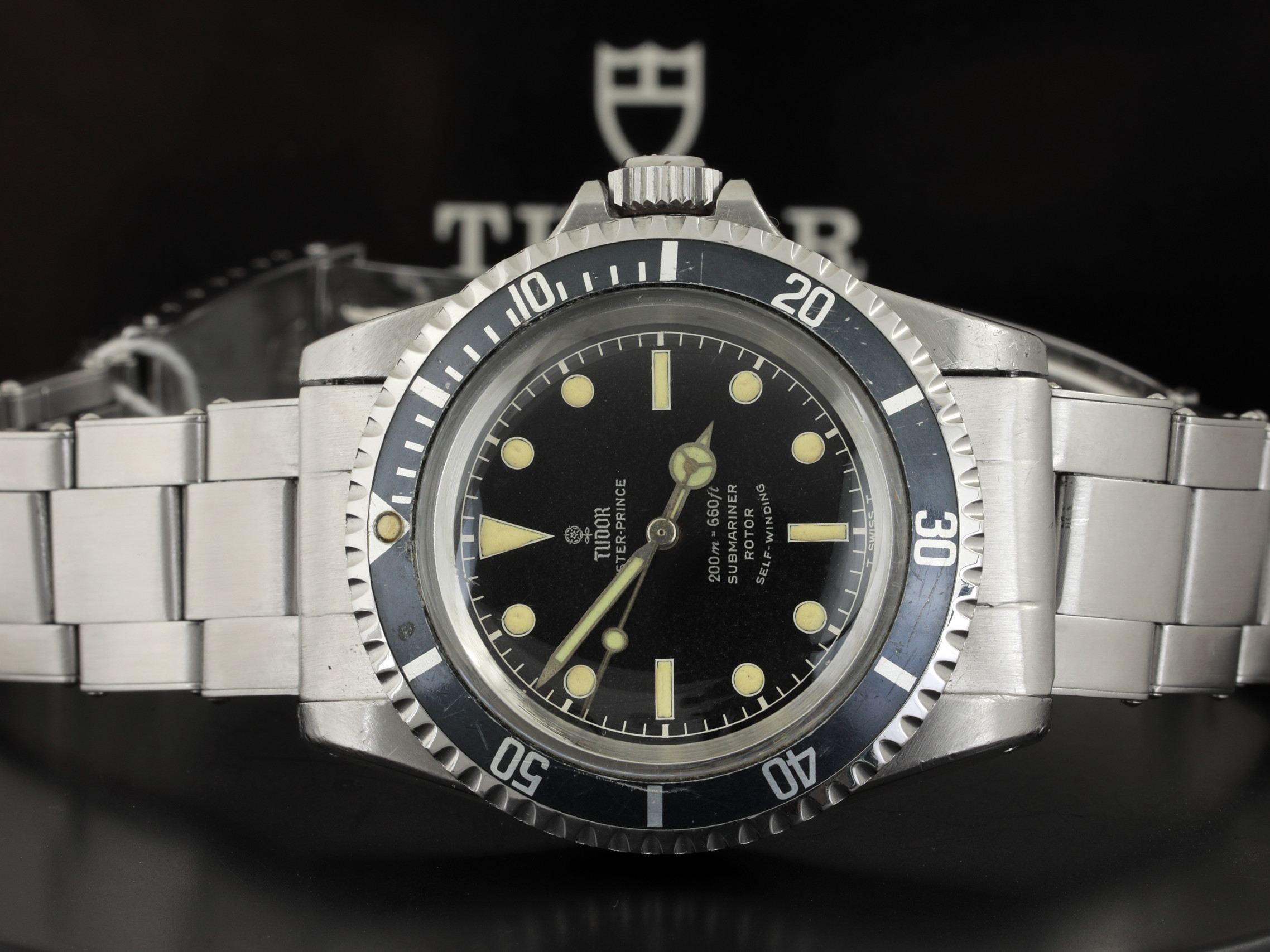 tudor sub grande uai