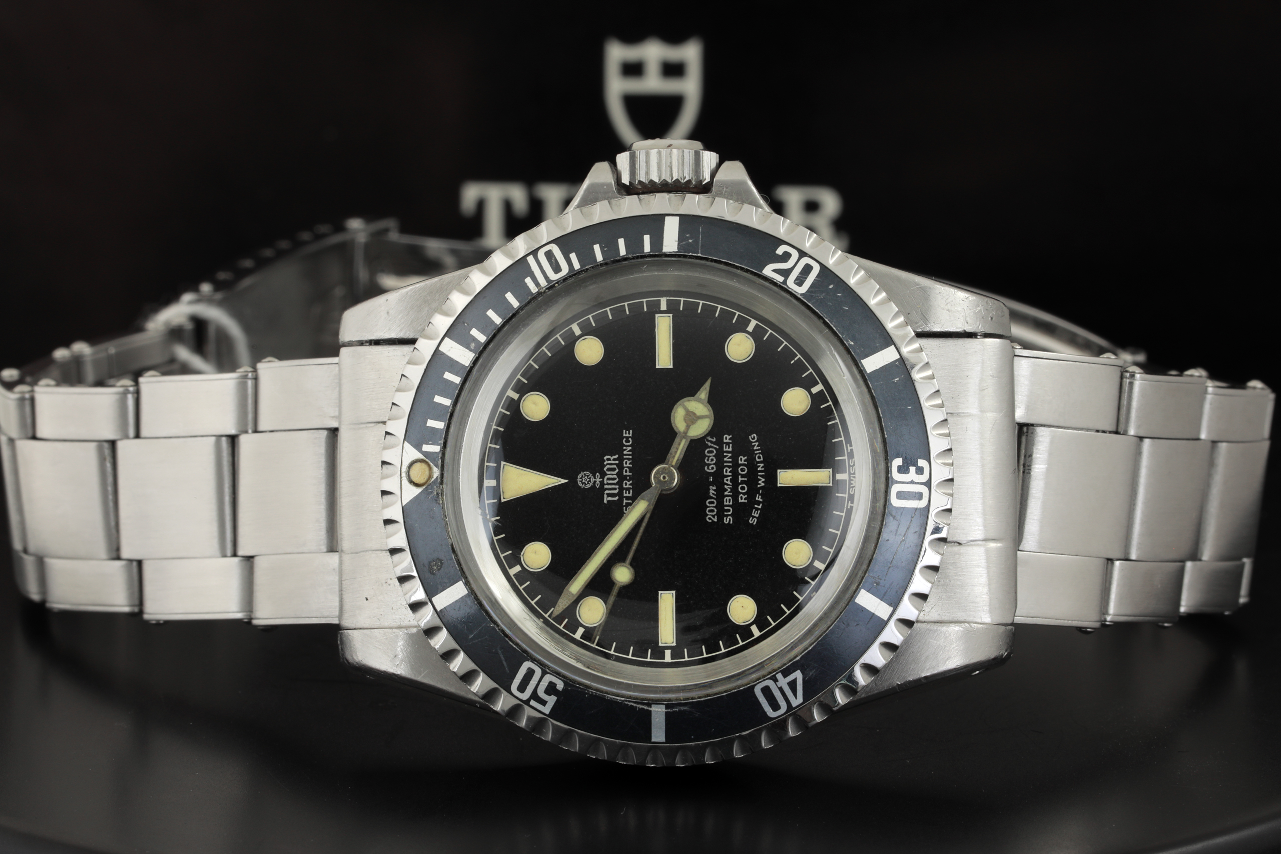tudor sub grande