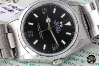 14270 E909437 b