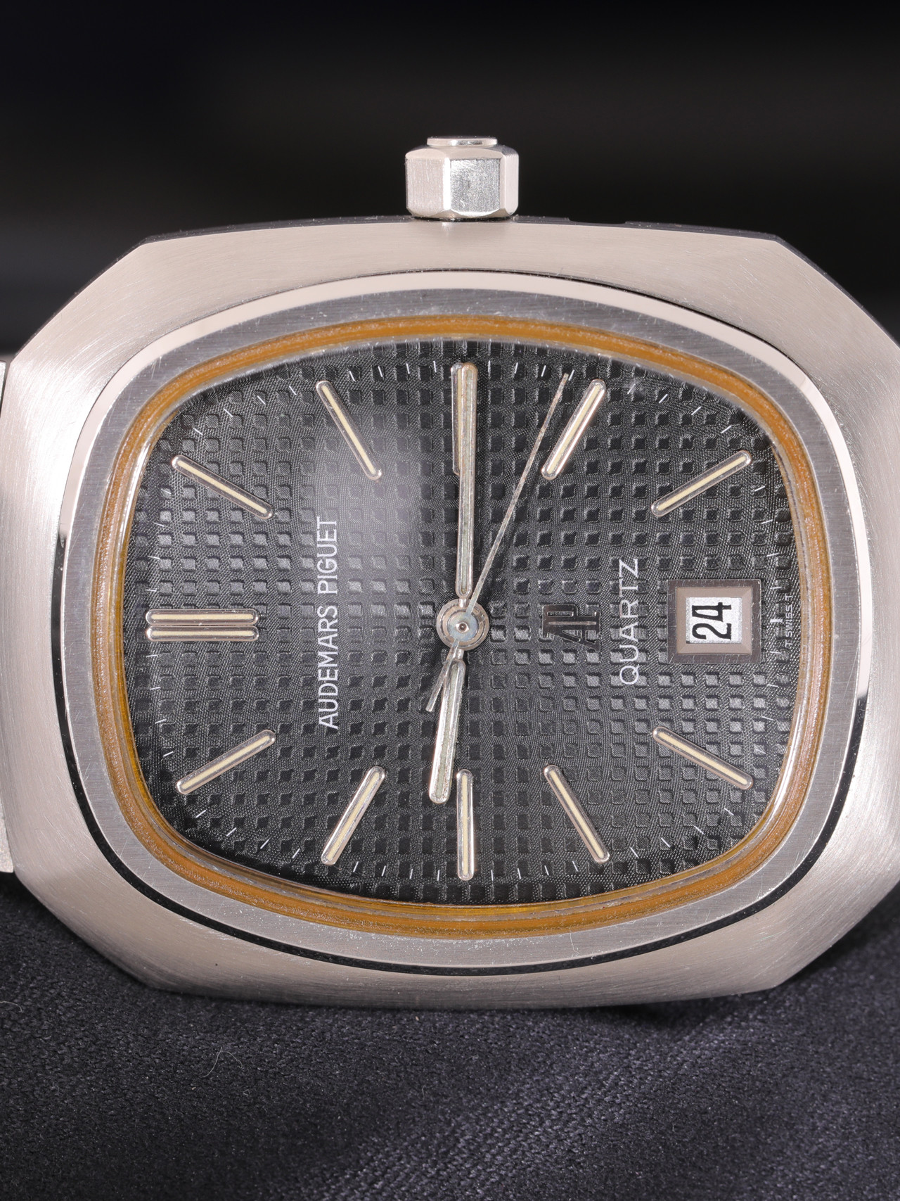 Audemars Piguet 6001 Megaquartz 11 AP 6001 uai