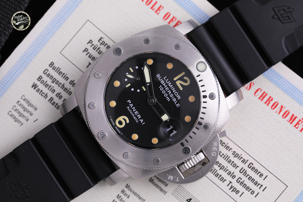 Luminor Panerai PAM 243 Submersible